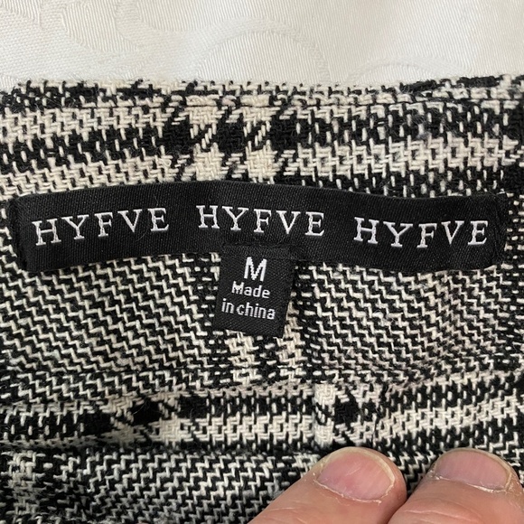 Hyfve Women's Gray / Black Check Skirt with Tie Belt Size Medium - Picture 2 of 13